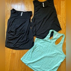 Workout Fabletics Tank Top Bundle